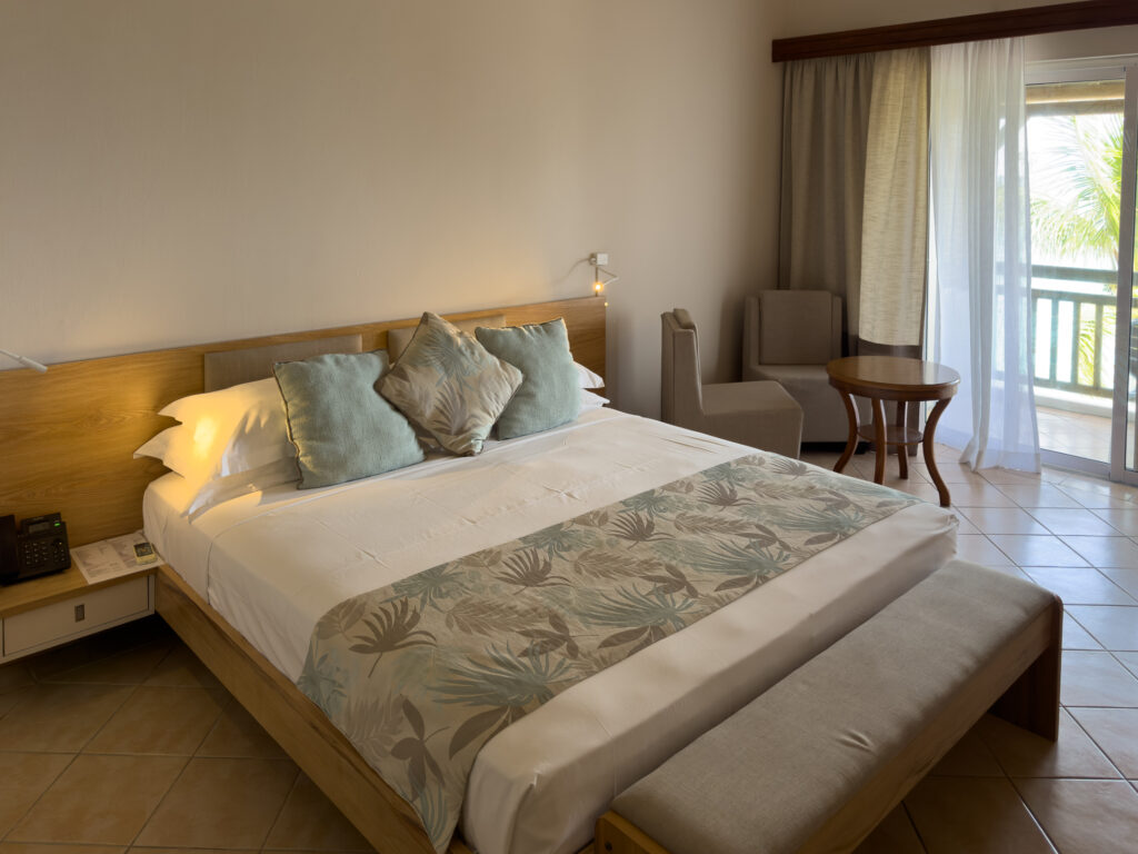 Le Peninsula Bay Hotel rooms