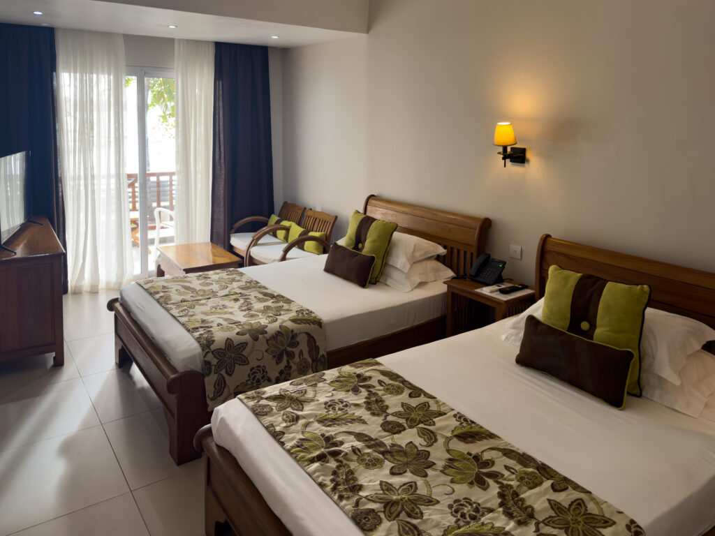 Le Peninsula Bay Hotel rooms