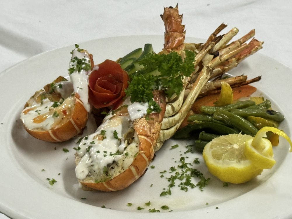 Le Peninsula Bay - Restaurant